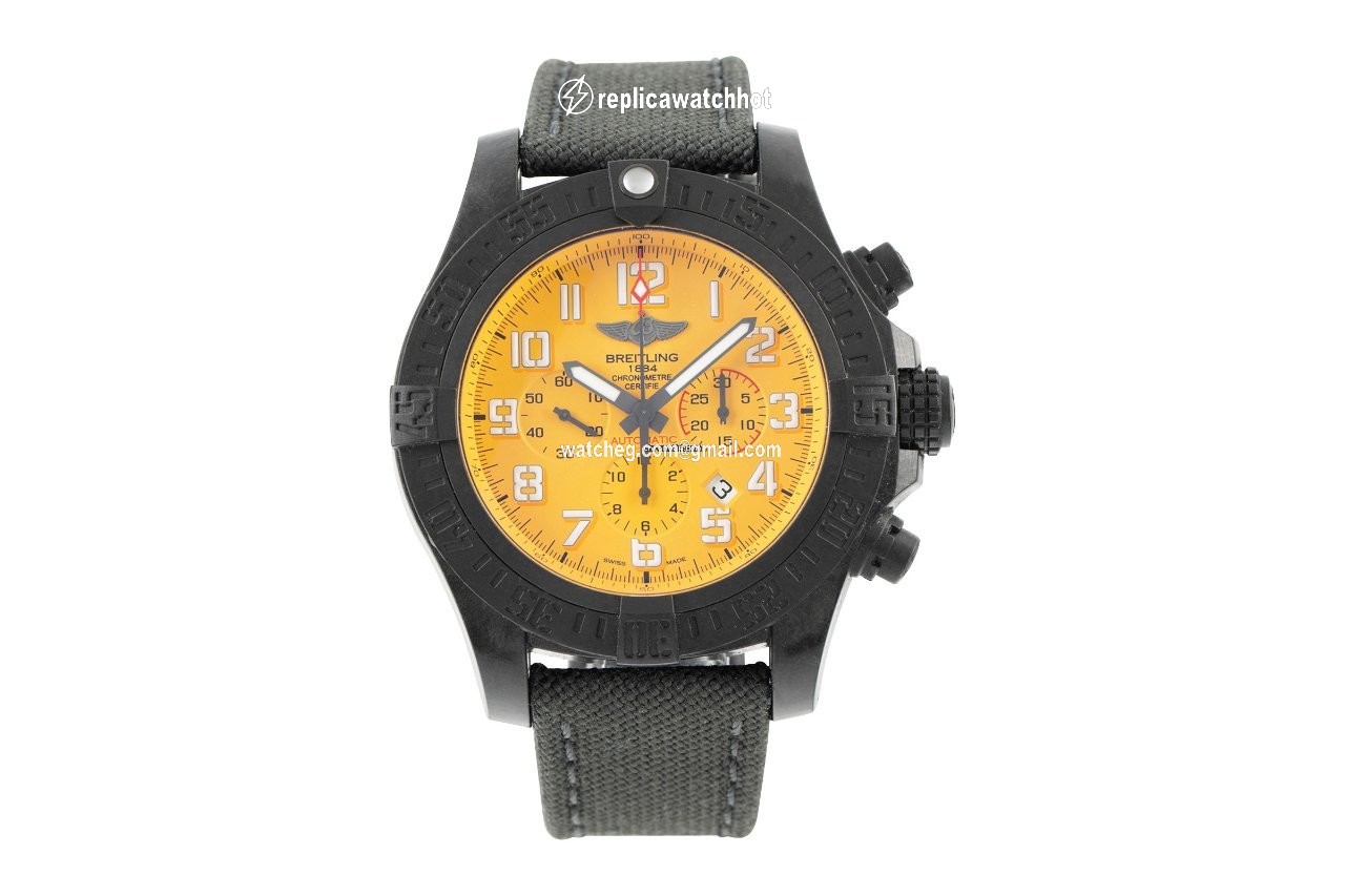 Breitling Avenger Hurricane Mens watch Unisex Automatic XB0170 2