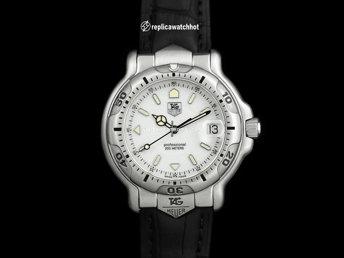 TAG Heuer 6000 Mens watch Unisex Quartz Steel 8329ST 2