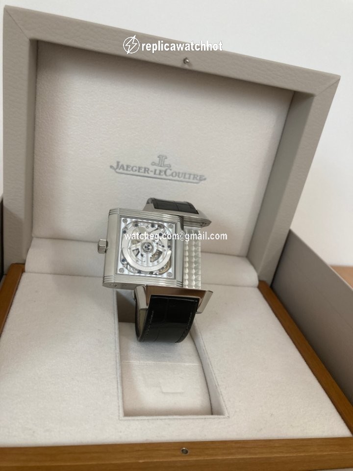Jaeger-LeCoultre Reverso Squadra Hometime Mens watch Unisex Automatic Steel Q7008420 2