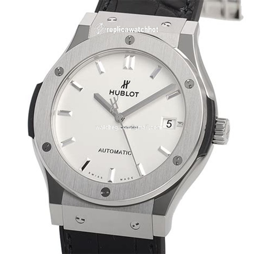 Hublot Classic Fusion 45, 42, 38, 33 mm Mens watch Unisex Automatic Titanium 511.NX.2611.LR 2