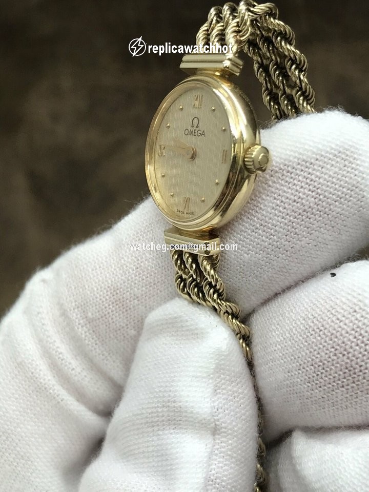 Omega Quartz Yellow gold 14K 2