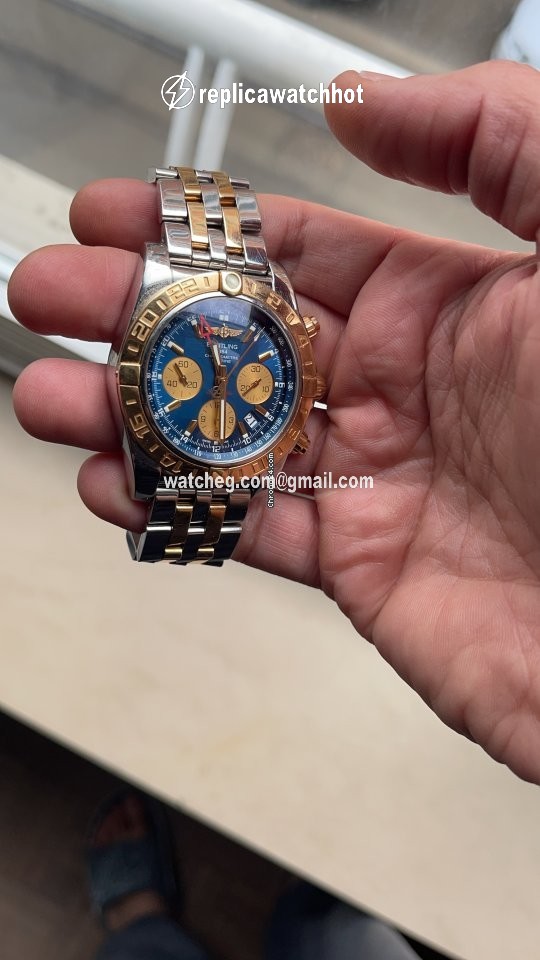 Breitling Chronomat 44 GMT Mens watch Unisex Gold Steel CB042012 C858 2