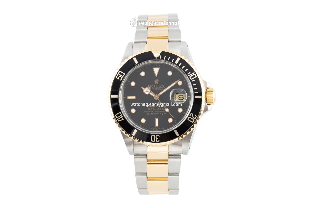 Rolex Submariner Date Mens watch Unisex Gold Steel Automatic 16803 2