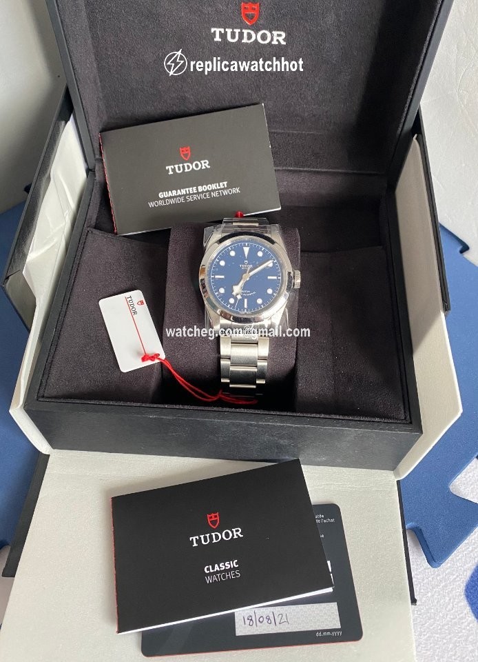 Tudor Black Bay 41 Mens watch Unisex Automatic Steel M79540 2