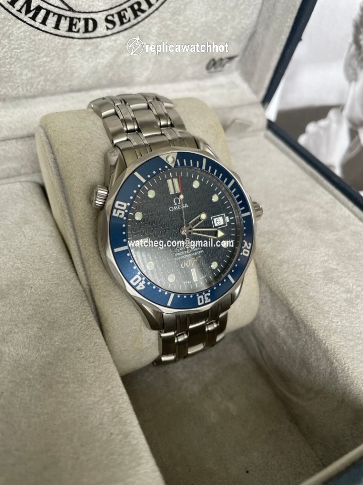 Omega Seamaster Diver 300 M Mens watch Unisex Automatic Steel 25378000 2