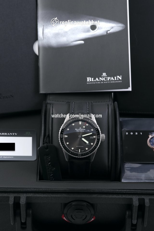 Blancpain Fifty Fathoms Bathyscaphe Mens watch Unisex Automatic Steel 5071-1110-B52A 2
