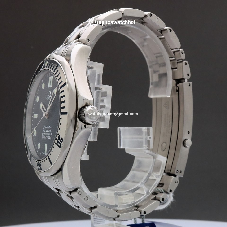 Omega Seamaster Diver 300 M Mens watch Unisex Automatic Steel 2532.80 2