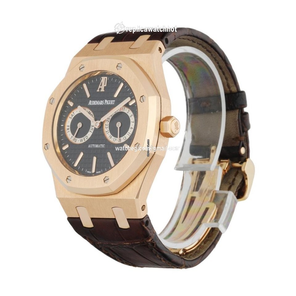 Audemars Piguet Royal Oak Day-Date Mens watch Unisex Automatic Rose gold 26330OR.OO.D088CR.01 2