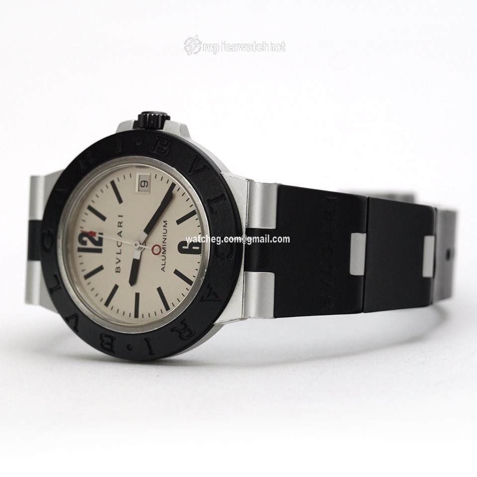 Bulgari Diagono Mens watch Unisex Quartz Aluminum AL 38 TA 2