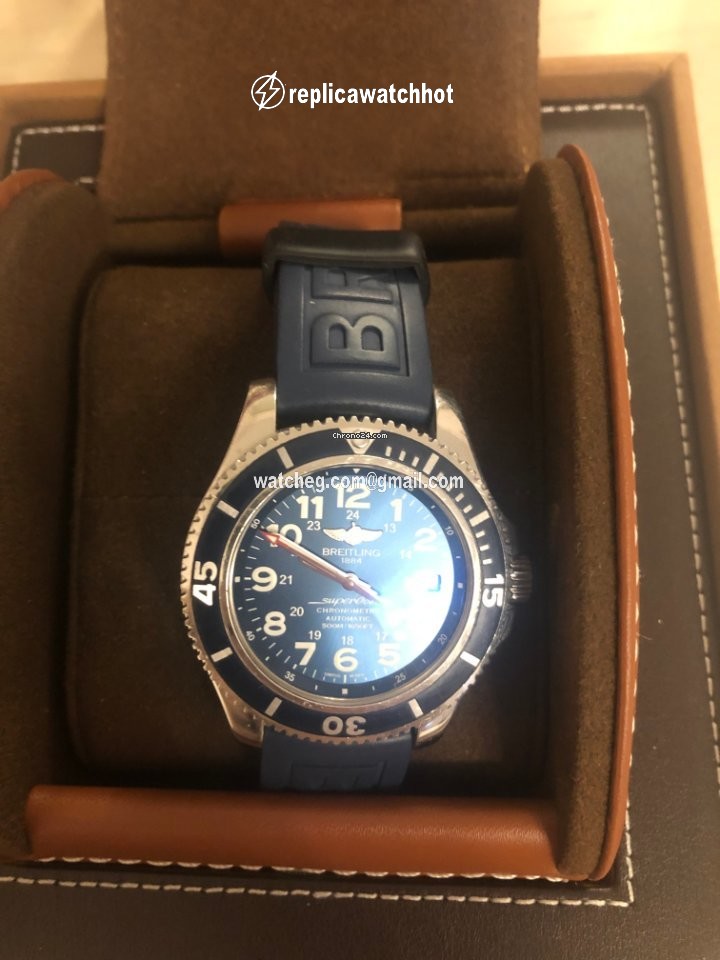 Breitling Superocean II 42 Mens watch Unisex Automatic Steel A17365D1 C915 2
