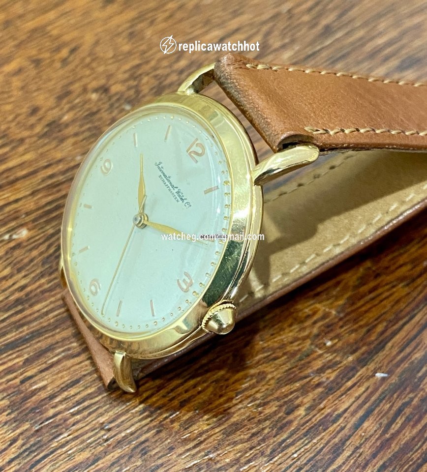 IWC Mens watch Unisex Manual winding Yellow gold 1241374 2