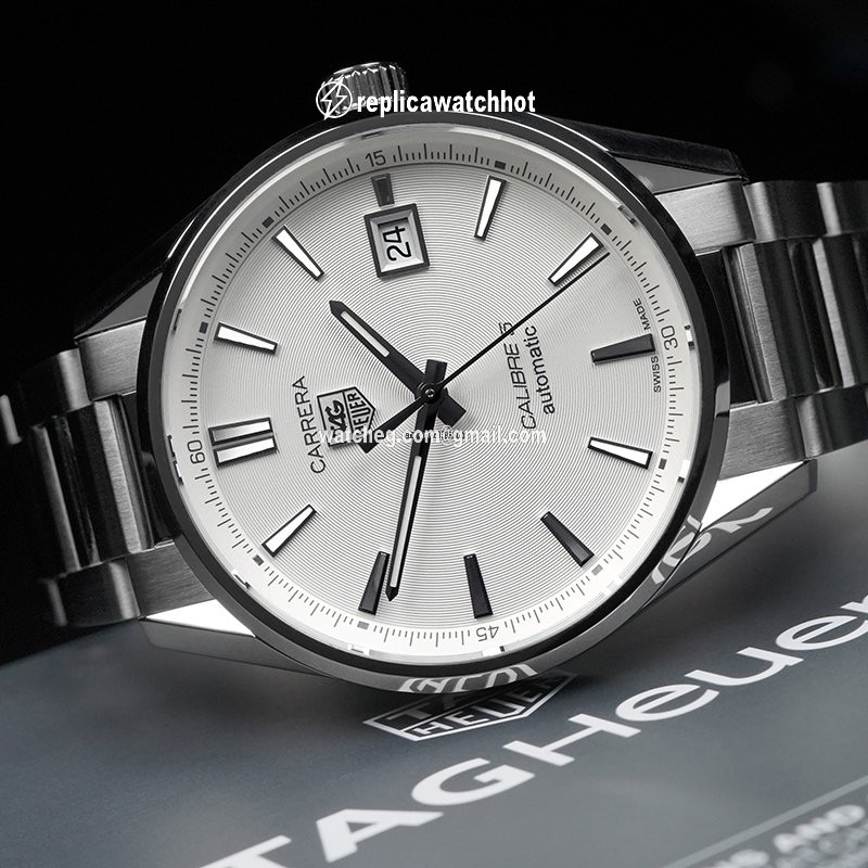 TAG Heuer Carrera Calibre 5 Mens watch Unisex Automatic Steel WAR211B 2