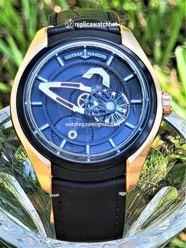 Ulysse Nardin Freak Mens watch Unisex Automatic Rose gold 2305-270 02 2