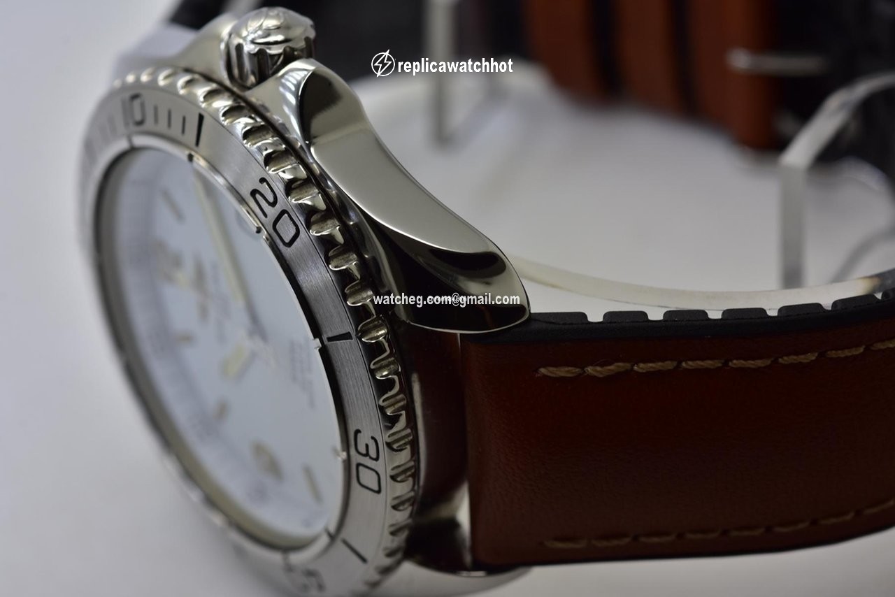 Breitling Quartz Steel A58605 2