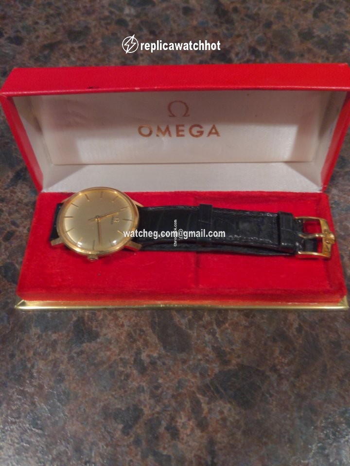 Omega Mens watch Unisex Automatic Gold Steel 23287568 2