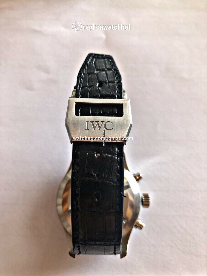 IWC Pilot Chronograph Mens watch Unisex Automatic Steel IW3777 2