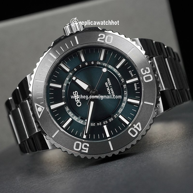 Oris Aquis Date Mens watch Unisex Automatic Steel 01 733 7730 4125 2