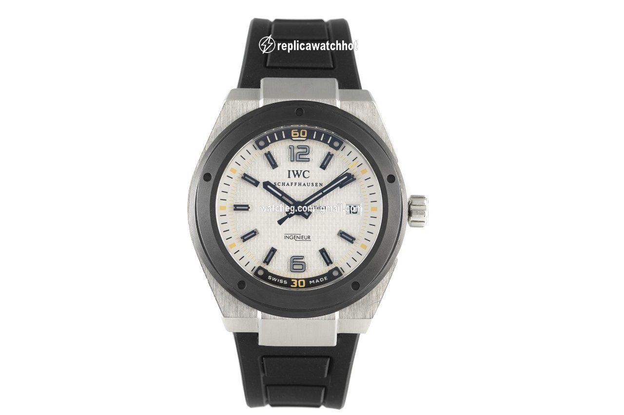 IWC Ingenieur Automatic Mens watch Unisex Automatic Steel IW323402 2