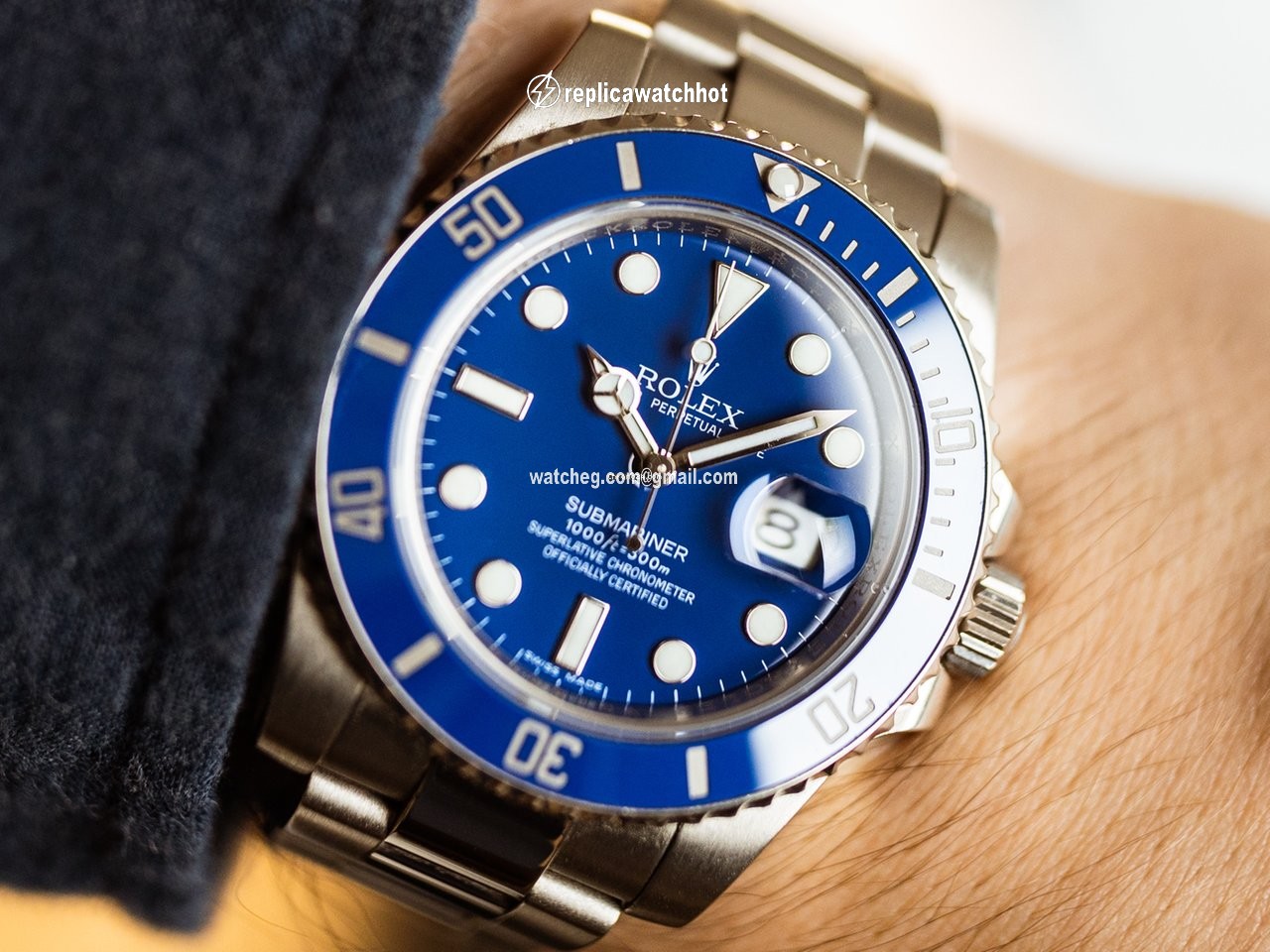 Rolex Submariner Date Mens watch Unisex White gold Automatic 116619-LB 2