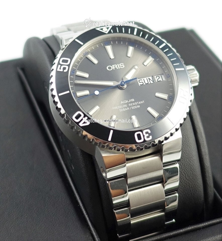 Oris Hammerhead Limited Edition Mens watch Unisex Automatic Steel 01 752 7733 4183-Set MB 2