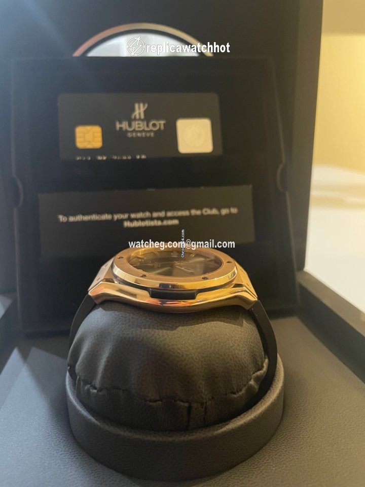Hublot Classic Fusion Mens watch Unisex Automatic Rose gold 511.PX.7080.LR 2