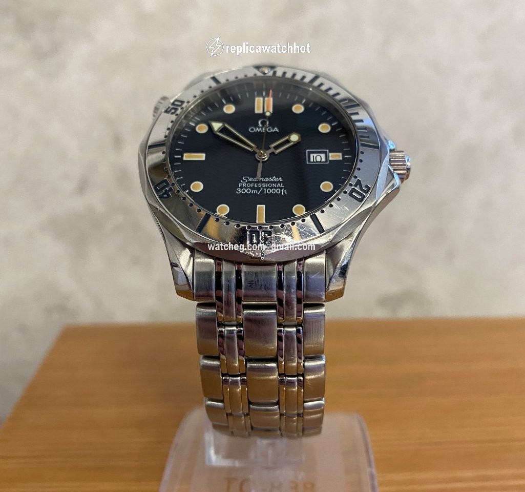Omega Seamaster Diver 300 M Mens watch Unisex Quartz Steel 2542.80.00 2