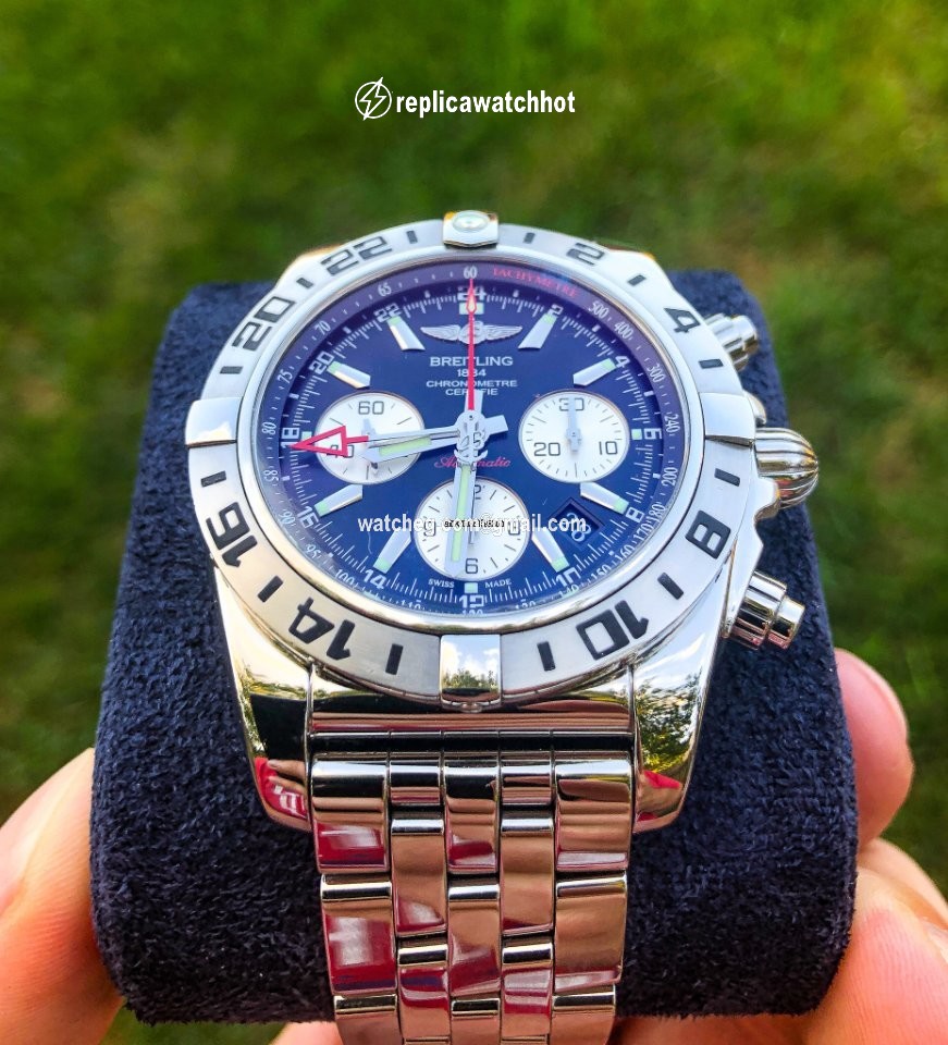 Breitling Chronomat 44 GMT Mens watch Unisex Automatic Steel AB0420B9 BB56 375A 2
