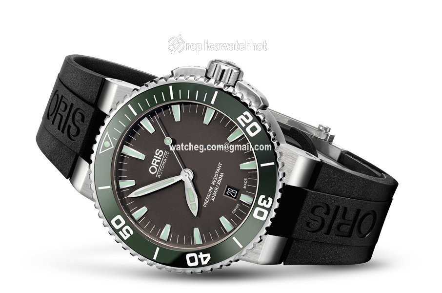 Oris Aquis Date Mens watch Unisex Automatic Steel 01 733 7653 4137-07 4 26 34EB 2