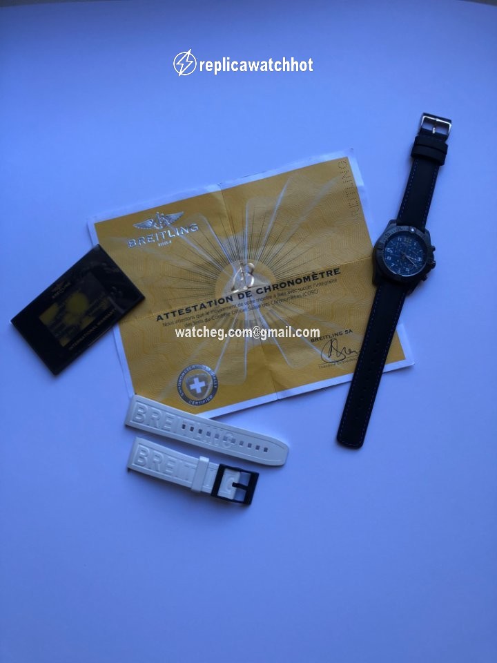 Breitling Chronospace Mens watch Unisex Quartz Titanium V7333010 C939 2