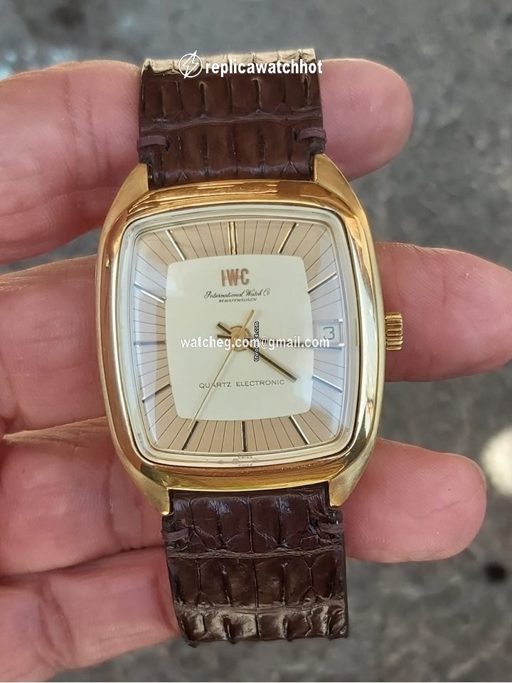 IWC Mens watch Unisex Quartz Yellow gold 3203 2