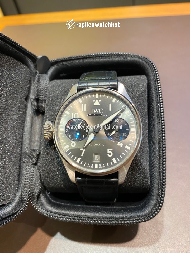 IWC Big Pilot Mens watch Unisex Automatic Steel IW501012 2