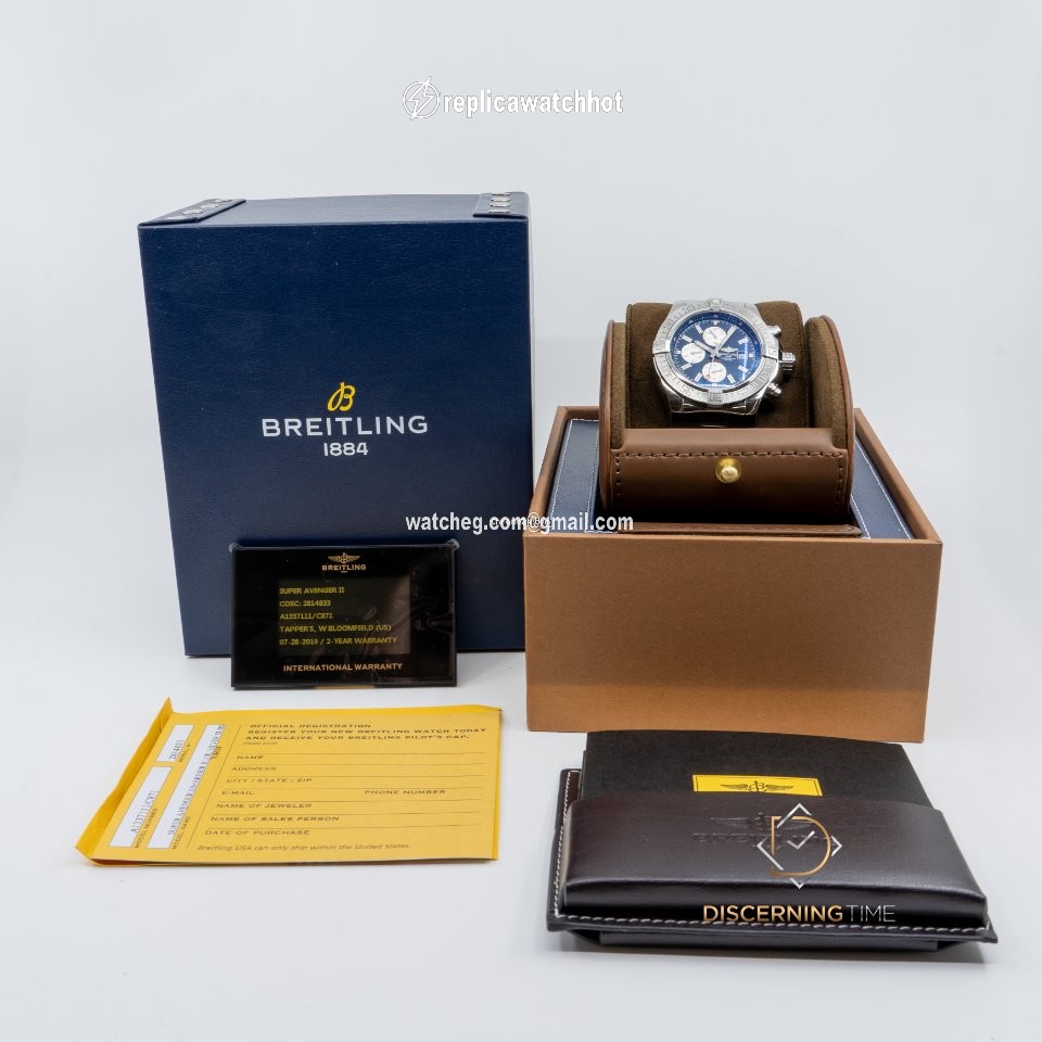 Breitling Super Avenger II Mens watch Unisex Automatic Steel A1337111 BC29 168A 2