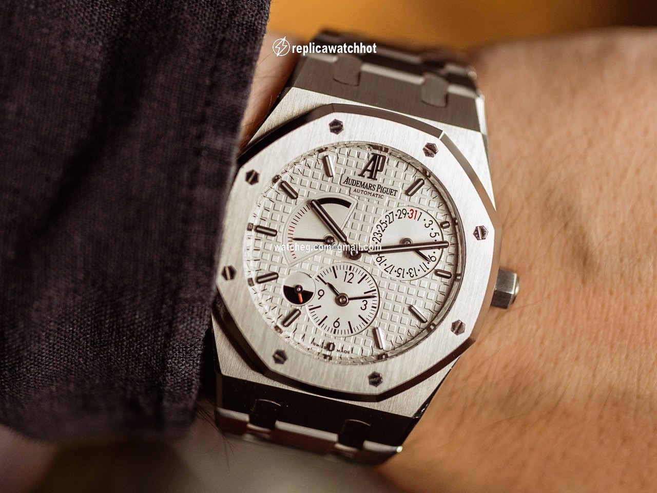 Audemars Piguet Royal Oak Dual Time Mens watch Unisex Automatic Steel 47500 2