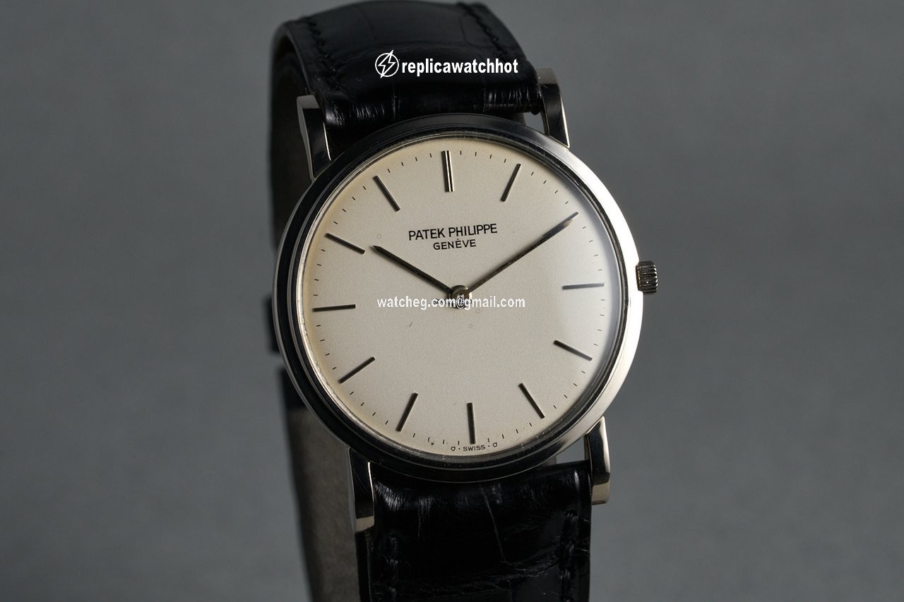 Patek Philippe Calatrava Mens watch Unisex Manual winding White gold 3520G 2