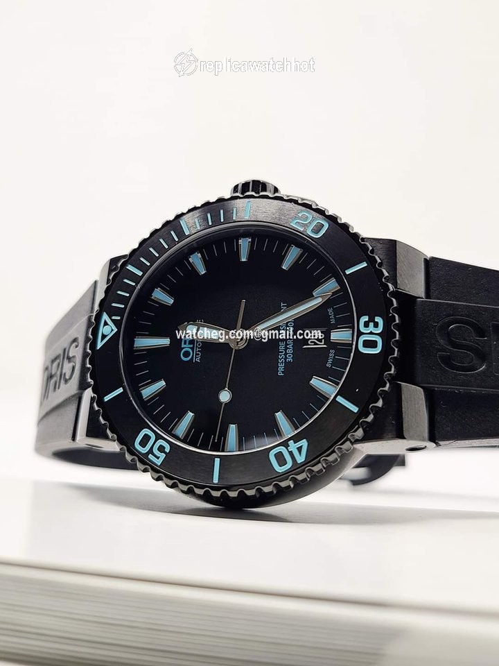 Oris Aquis Date Mens watch Unisex Automatic Steel 01 733 7653 4725-07 4 26 34BEB 2