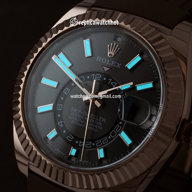 Rolex Sky-Dweller Mens watch Unisex Rose gold Automatic 326135 2