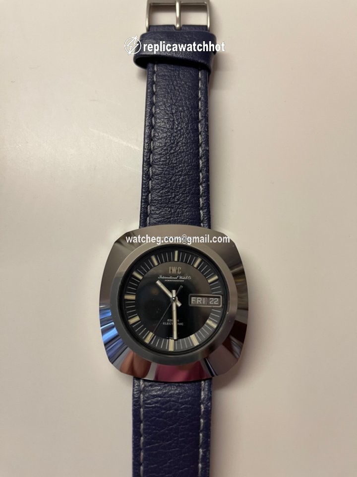 IWC Mens watch Unisex Quartz 2020455 2