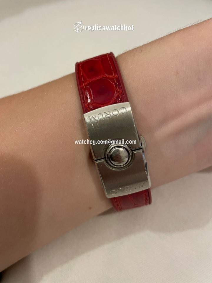 Corum Bubble Womens watch Quartz 39.151.47 2