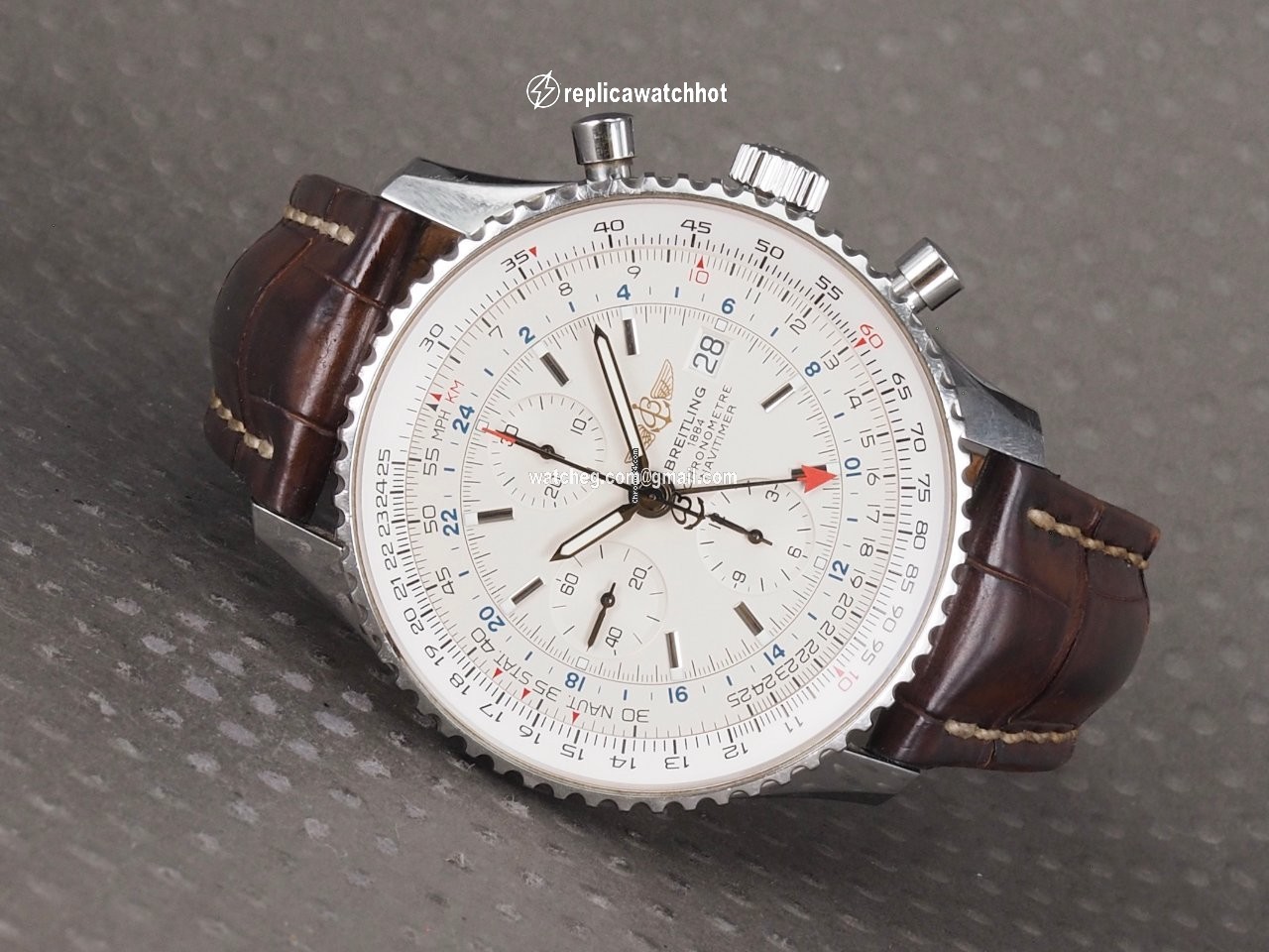 Breitling Navitimer World Mens watch Unisex Automatic Steel A2432212 G571 2