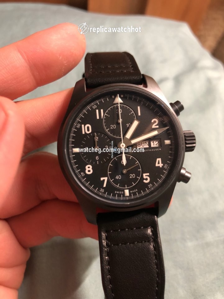 IWC Pilot Chronograph Mens watch Unisex Automatic Ceramic IW387905 2