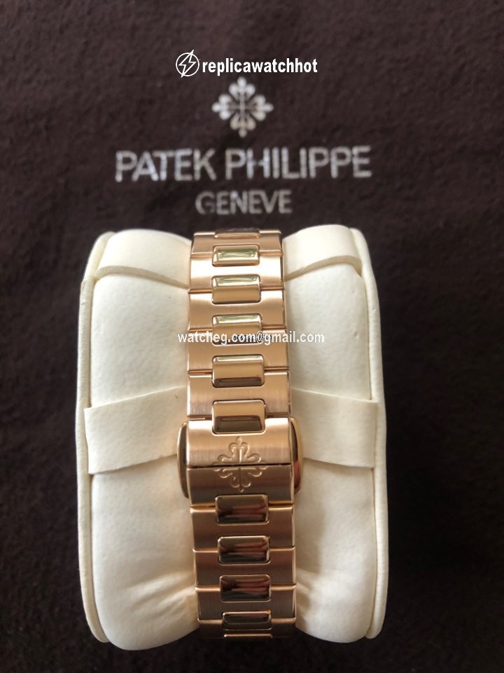 Patek Philippe Nautilus Womens watch Quartz Rose gold 7011 1R-010 2