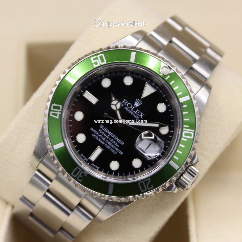 Rolex Submariner Date Steel Automatic 16610 LV 2