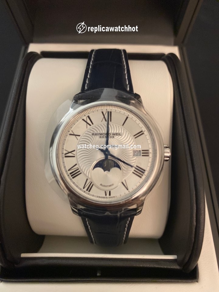 Raymond Weil Maestro Mens watch Unisex Automatic Steel 2339-STK-00659 2