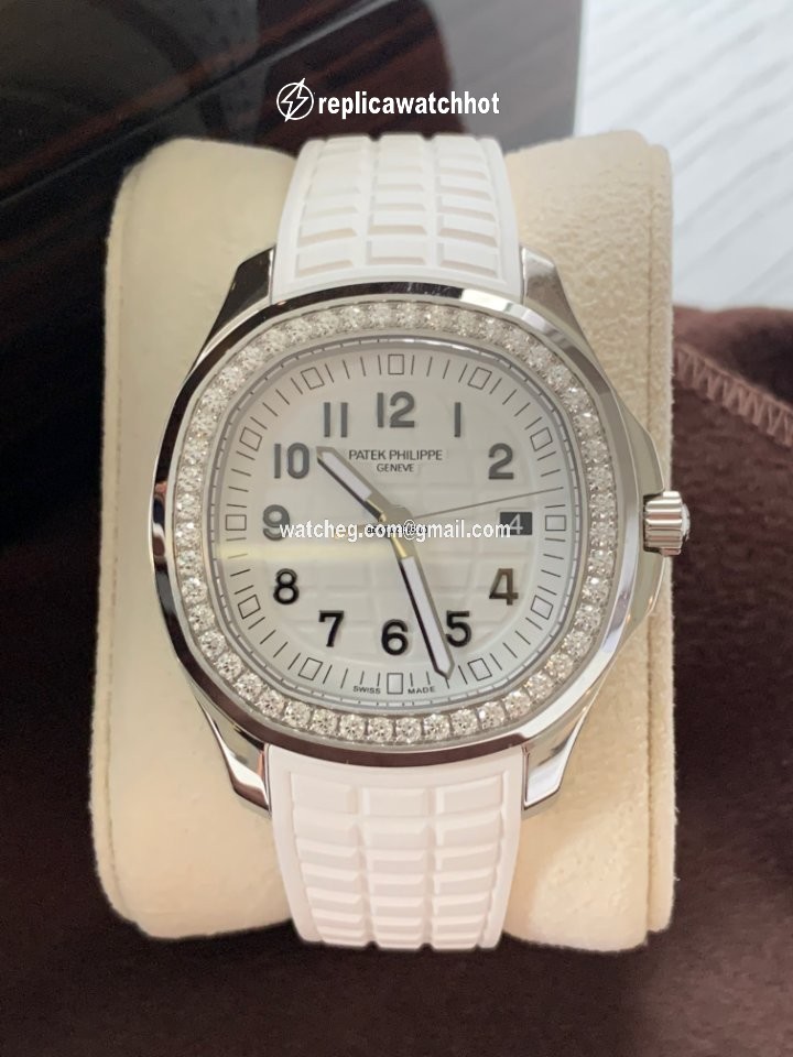 Patek Philippe Quartz Steel 5267 200A-010 2