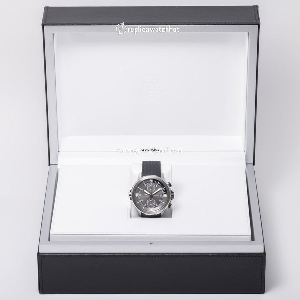 IWC Aquatimer Chronograph Mens watch Unisex Automatic Steel IW379506 2