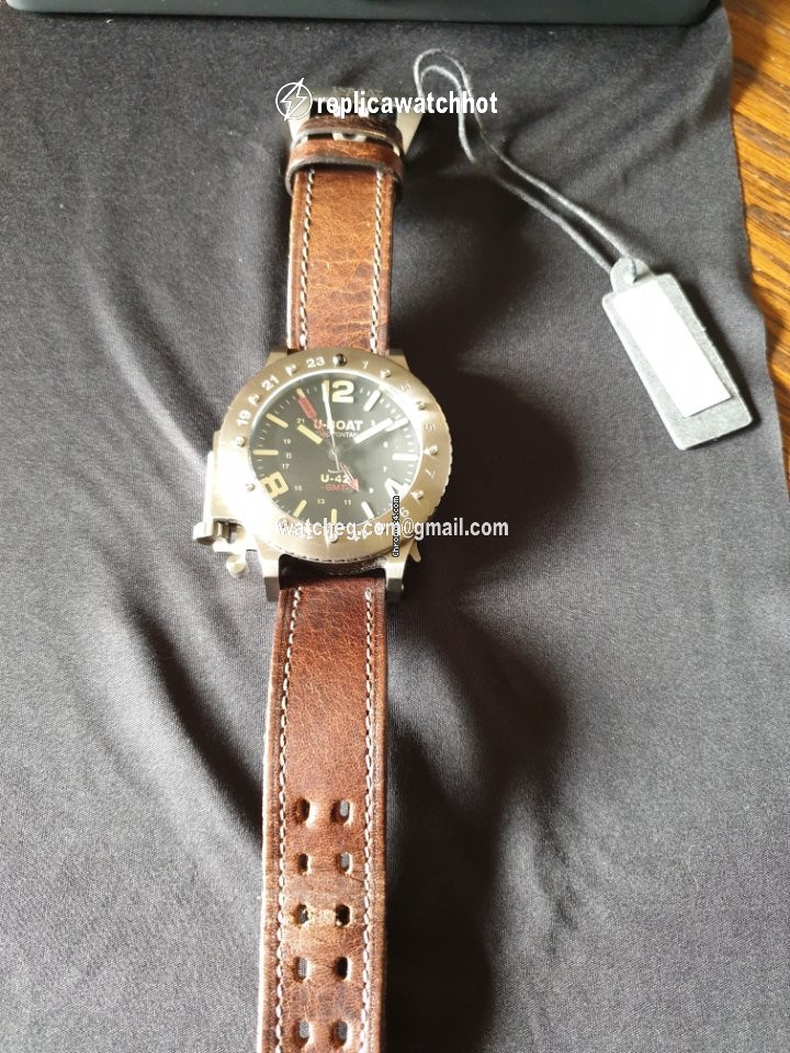 U-Boat U-42 Mens watch Unisex Automatic Titanium 8095 2