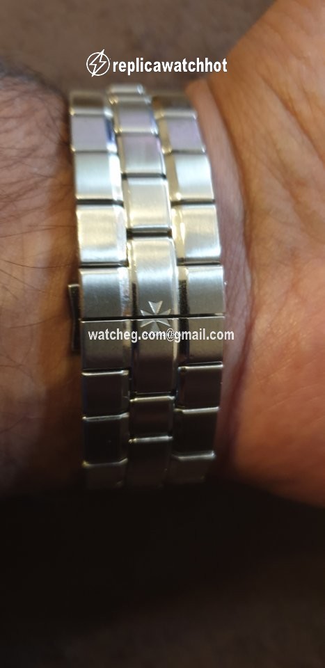 Vacheron Constantin Overseas Chronograph Mens watch Unisex Automatic Steel 49140 423A 2
