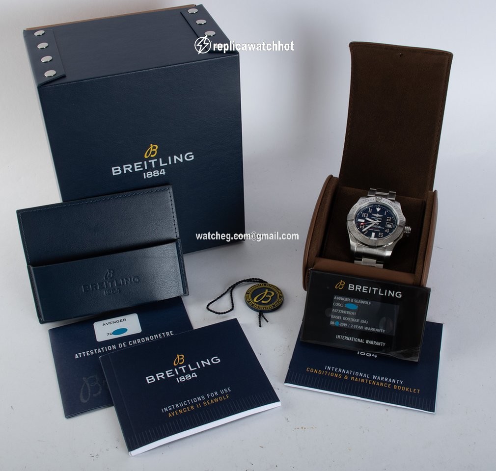 Breitling Avenger II Seawolf Mens watch Unisex Automatic Steel A17331101B2A1 2
