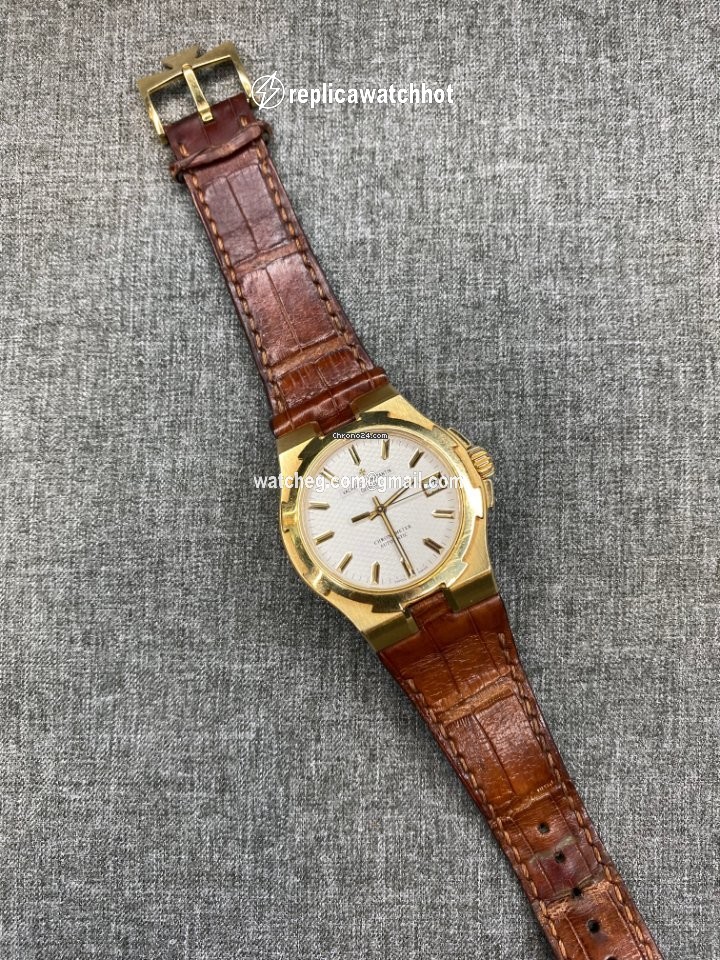 Vacheron Constantin Overseas Mens watch Unisex Automatic Yellow gold 42050 423J 2