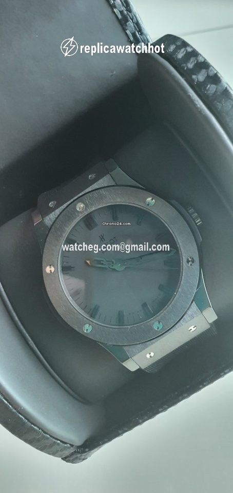 Hublot Classic Fusion 45, 42, 38, 33 mm Mens watch Unisex Manual winding Ceramic 501.CM.1110.RX 2